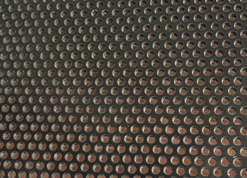 Металлический лист Ронд пефорированный отверстием, экран 1.8мм пефорированный диаметром алюминиевый